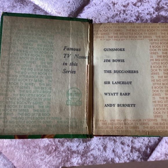 Vintage Gunsmoke book - Picture 3 of 14